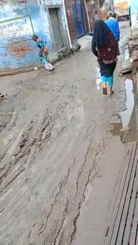 बुलंदशहर: ग्राम ग्यासपुर जिला बुलंदशहर की गलियों की हालत बहुत गंदगी रहती है #dmbulandshahr #drbhola_singh #bulandshahr