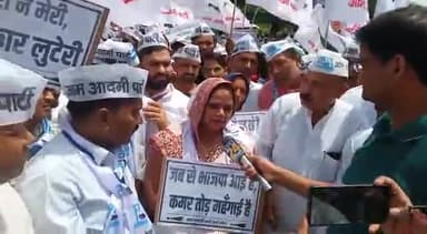 #सिकंद्राबाद आप प्रत्याशी पूंजीवाद को बढ़ावा देने वाली भाजपा सरकार के विरोध में 3 दिन के अनशन पर।
#बुलन्दशहर न्यूज