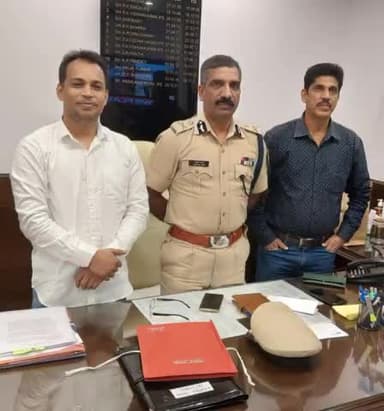 Today we meet Our Just like Big Brother Shri #Anshuman #Yadav #Ji #IPS #IG and #ADM #CRPF Head office New Delhi at his CGO Complex Head office in New Delhi and Say him
#Many #many #Thanks #for #Our #VIP #Arrange