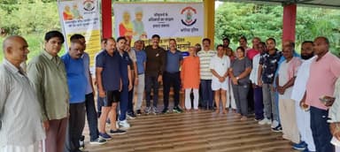 अंतर्राष्ट्रीय वृद्धजन दिवस पर आज सुबह की चाय बुजुर्गों के साथ,हर परिस्थिति में पुलिस आपके साथ.
#InternationalDayOfOlderPersons
#koriyapoliceCG #chhattisgarhpolice