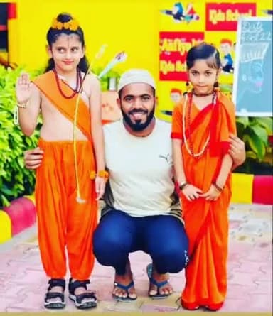 हमारे भारत से हज के लिए पैदल सफर पर निकले शिहाब की ये तस्वीर एक खूबसूरत पैगाम है। समस्त देशवासियों को 'विजयादशमी' के पावन पर्व की हार्दिक बधाई एवं शुभकामनाएँ..
#dussehra2022 #HappyDussehra
#dussehrawishe