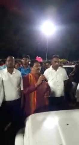 पूर्व विधायक सामरी जनसेवक श्री #सिद्धनाथ पैकरा जी एवं भाजपा प्रदेश उपाध्यक्ष श्रीमती #उद्देस्वरी पैकरा शंकरगढ़ स्व. काका लरंग साय स्टेडियम में आयोजित #दशहरा उत्सव कार्यक्रम में शामिल होकर क्षेत्रवासियों को बधाई दिए!!