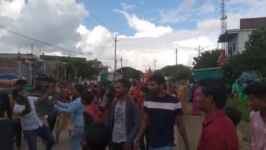 लखनादौन तहसील के ग्राम आदेगांव में मां दुर्गा को जलविहार के लिए निकाला गया #आदेगाँव