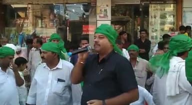 आज अपने 212 डेहरी विधानसभा क्षेत्र में जश्ने ईद मिलादुन्नबी (ﷺ) के अवसर पर आयोजित कार्यक्रम में शामिल हो सभी को मुबारकबाद दिया साथ ही वहां उपस्थित लोगों को संबोधित किया !!
#ProphetForAll #miladunnabi