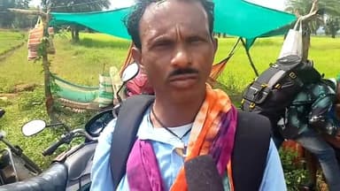 नारायणपुर गढ़बेंगाल माड़ीन चौक मे धरना प्रदर्शन के दौरान बयान दर्ज करते हुए स्कूली रसोईया
#Sach_Tak_Chhattisgarh_News