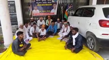 #भारत_मुक्ति_मोर्चा का धरना प्रदर्शन
#संतकबीरनगर में सफलतापूर्वक संपन्न
r.s.s. मुर्दाबाद मोहन भागवत मुर्दाबाद
#BAN_RSS