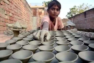 #diyajalaoroshnilao 
दिवाली पर बांटें खुशियां