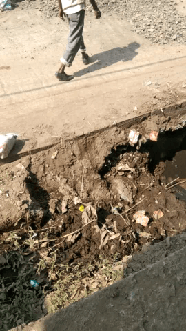 राघोगढ़: barbat pura me ho raha he Puli ya ka nirmad raghogarh me oo raha he   #viral #public video #raghogarh #gagan video