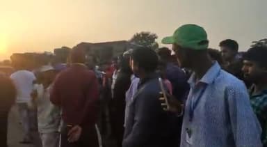 कांके: #तुपुदाना रिंग रोड मैं बस और ट्रक आपस में भिड़े
दो लोगो की घटनास्थल पर मौत
