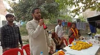 समर्थिक प्रत्याशी #वॉर्ड_62 Renu Sarma जी के समर्थन में मोहल्ला सभा मे रेनु शर्मा को विजई बनाने की अपील की