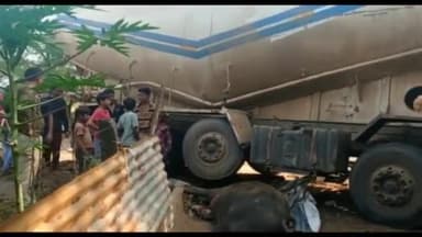 #An cattle death in a accident at chandipara pamgarh #