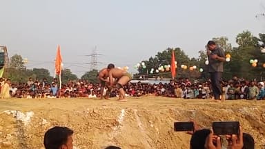मिल्कीपुर: जावेद गनी जम्मू कश्मीर व गोपी पहलवान पंजाब के बीच हुआ ऐसा रोमांचक मुक़ाबला #शाहगंज #डोभीयारा लाइव खबर #मो हुसैन