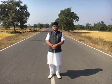 यह है हमारे #सक्ती_विधानसभा का डडाई से बरपाली कला मार्ग 5 km जिसे हमने #भारतीयजनतापार्टी भारतीय जनता पार्टी की #डा_रमन_सिंह सरकार में 11 करोड़ रु स्वीकृत कराकर कार्य पूर्ण कराया था ।
#सक्ती - #कोरबा मार्ग का बहुत ही सुंदर सड़क -