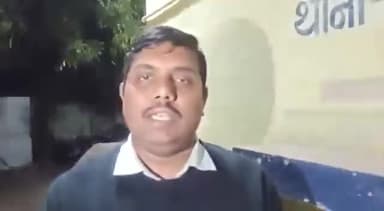 भितरवार ग्राम चरखा मूर्ति मामला सुलझा,
ग्वालियर कलेक्टर ने मामले की जानकारी दी
#bhitarwar #dabra #dabramp #gwalior #bjp
