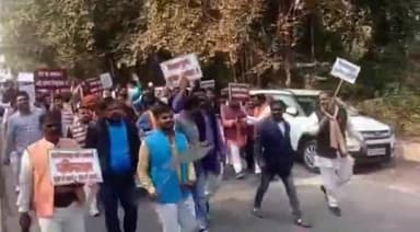 देश के यशस्वी प्रधानमंत्री माननीय #Narendra_Modi_जी पर पाकिस्तान के विदेश मंत्री बिलावल भुट्टो द्वारा अमर्यादित टिप्पणी करने पर पूरे देश भर में देश व्यापी विरोध प्रदर्शन के क्रम में महानगर व जिला इकाई  गोरखपुर के तत्वाधान में विरोध प्रदर्शन
