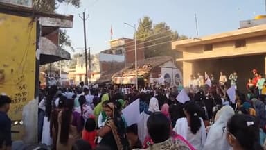 बलौदाबाज़ार: पलारी नगर में भव्य सतनाम शोभा यात्रा धर्म गुरु मुक्तिदास बाबा जी के सानिध्य में https://youtube.com/@sgnewsind3505 #2022