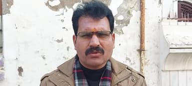 भोपाल से अयोध्या जा रही #श्रीराम रजाई यात्रा के साथ जा रहे सैकड़ो रामभक्तों का विमल द्विवेदी ने मंच के साथ किया भव्य स्वागत
#नर_सेवा_नारायण_सेवा
#सेवक_हूँ_सेवक_ही_रहूँगा
#विमलद्विवेदी