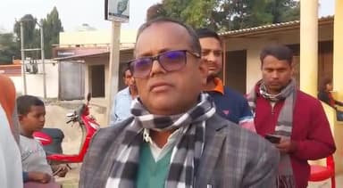 सिरसिया के काली मंडा प्रांगण में बढ़ती ठण्ड को देखते हुए जरूरतमंदों के बीच कंबल वितरण कार्यक्रम किया गया ।
#bjpgiridih #BJPJharkhand #DeepakPrakash #mahaveersingh #karamveersingh #babulalmarandi