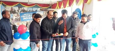 डिजिटल लॉन्च इवेंट (बजाज पल्सर पी -150 एसडी/टीडी और प्लेटिना 110 एबीएस) को चतुर्भुज मोटर्स में विमल द्विवेदी ने किया लॉन्च
#नर_सेवा_नारायण_सेवा
#सेवक_हूँ_सेवक_ही_रहूँगा
#विमलद्विवेदी