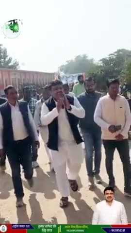 क्षेत्र भ्रमण के दौरान
-------------------------
MLC RINKU YADAV का Short Video
#viral_whatsaap_video
👇👇👇👇
