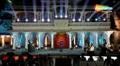 #भारत : हास्य व्यंग्य कलाकार जी की जुबान से। आप आनन्द लीजिए #काव्य #गायन #कवि
