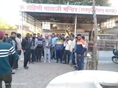 परम पूज्य संत श्री #भोमजी बा के कार्यक्रम की तैयारी की समीक्षा व युवाओं की बैठक, सभी युवाओं ने बहुत बढ़िया तैयारी की आप सभी के स्वागत को तैयार #बारवा 🙏पुनः निवेदन सभी को पधारना है🙏 #सुरेन्द्रसिंह_बारवा #बाली_विधानसभा_क्षेत्र 🌹🌹