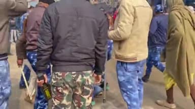 #news | : नीतीश कुमार के समाधान यात्रा में युवक पर लाठीचार्ज। #shortnews #bihar #sachtaknews