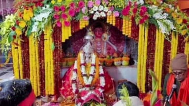 #जामताड़ा में #हजारों #कन्याओं के द्वारा #कलश उठाकर कर विधि विधान के द्वारा #मां #चंचला का #पूजा किया गया@