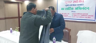 बोधगया_गया के विकास पर परिचर्चा में शामिल हुए #कृषि_मंत्री कुमार_सर्वजीत!विभिन्न संघटन के लोगों ने किया भव्य स्वागत!