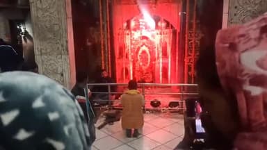 #बाँदा में प्रसिद्ध मां काली मन्दिर में चल रहे भण्डारे में प्रसाद ग्रहण कर मां का आशीर्वाद प्राप्त किया पीसी पटेल जनसेवक