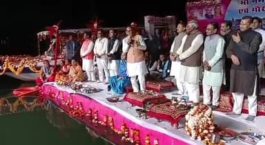 https://youtu.be/wXeag1E3wDY
#मध्यप्रदेश में अब #लाडली_बहना_योजना शुरू की जाएगी, योजना के अंतर्गत हर पात्र परिवार की बहन के खाते में हर #माह 1000 रुपऐ डालें जाएँगे ताकि वह आर्थिक रूप से सशक्त हो सकें ।
इस योजना पर पाँच वर्षों में अनुमानित