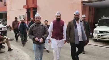 #आम_आदमी_पार्टी_उन्नाव_जिलाध्यक्ष की अध्यक्षता मे वर्तमान #सरकार_द्वारा_बढ़ती_हुई_बिजली_की_कीमते व#किसानों_को_फ्री_बिजली_की_वादा_खिलाफी के लिए प्रदेश व्यापी धरना व ज्ञापन के क्रम मे जिलाधिकारी महोदया जी के द्वारा माननीय राज्यपाल जी को ज्ञापन