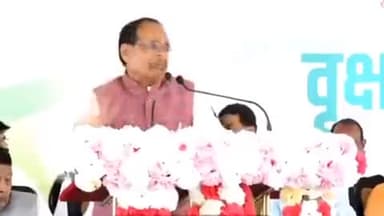 पेड़ लगाना अब जनआंदोलन बन गया है। पेड़ लगाने से बढ़िया भी कोई जन्मदिन हो सकता है क्या? #OnePlantADay