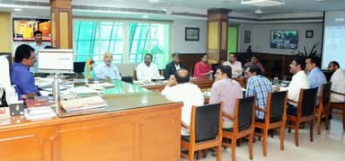 పెదగంట్యాడ: అప్పికొండలో 100 MLD డిశాలినేషన్ ప్లాంట్ నిర్మాణానికి జీవీఎంసీ కమిషనర్ రాజబాబు చర్చ..