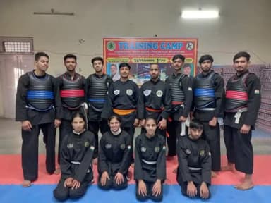Pencak Silat Training Camp.Org.by:Mandi Distt. Pencak Silat Association.
#joginder_singh_azad #Pencak_Silat_HP