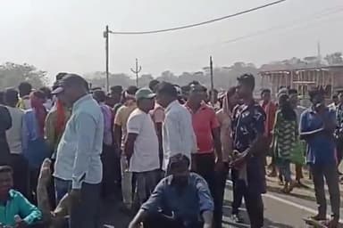 #अतिक्रमण का #भुगतान नहीं करने पर #काशीटांड़ होल्ड के पास #एक दिवसीय #धरना #प्रदर्शन किए