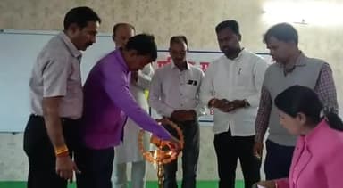 #डिवाइन स्कूल में शिक्षक अभिभावक बैठक आयोजित हुई*