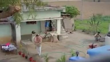 Maharajganj:आज का भारत मा. प्रधानमंत्री Narendra Modi जी की विकसित सोच एवं कुशल नेतृत्व वाला नया भारत है। यहां 1 रुपया दिल्ली से निकलता है तो 100 के 100 पैसे आमजन के पास पहुँचता हैं।
#NewIndia #DBT