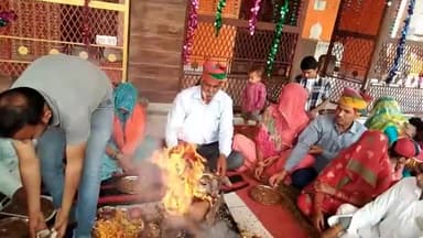 #लोहारु # सती माता मन्दिर मे आज पाचवें दिन हवन यज्ञ का आयोजन लोहारु के धार्मिक व ऐतिहसिक परिसर मे 22मार्च से हवन