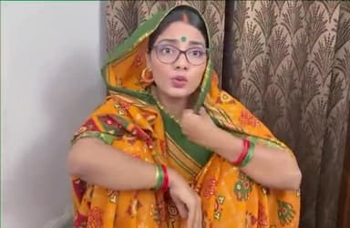 #नेहा सिंह राठौर ने महागठबंधन के जंगल राज पर और चाचा भतीजा को कोसते नजर आ रही है जिससे देख लोगों का कहना है की सच कह रही