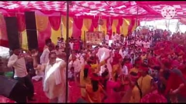 #सहजरासर गांव की धरा पर चल रही
संगीतमय श्रीमद भागवत कथा का आज पांचवे दिन भगवान कृष्ण की बाल लिला को सुनाया कथा वाचक Radhika Didi हरिद्वार से
