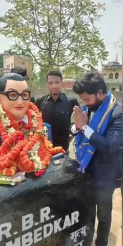 आधुनिक भारत के निर्माता, संविधान निर्माता, बोधिसत्व, क्रांतिसूर्य, दार्शनिक, अर्थशास्त्री, नारी मुक्तिदाता, करोड़ों वंचित शोषित और मजलूमों  का मार्गदाता, विश्वरत्न, भारत रत्न,भारत के निर्माता डॉ #भीमराव_आंबेडकर जी की जयंती पर कोटि कोटि नमन