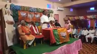 #30 अप्रैल को होने वाले 100 वां मन की बात कार्यक्रम से संबंधित विषयों पर पूर्व विधायक अशोक कुमार सिंह रामगढ़ विधानसभा मे
