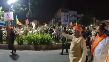 #बेंगलुरु में PM Modi ने किया भव्य रोड शो
भारी तादात में आई देखने जनता ।
#KarnatakaElection2023 #Bengaluru #PMModi