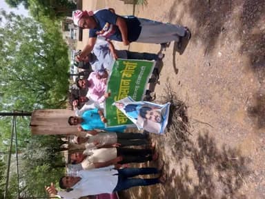 #खिलाड़ियों के दमन के खिलाफ केंद्र सरकार के खिलाफ सघर्ष हुवा तेज, उपखण्ड कार्यालय फतेहपुर पर आज मोदी &ब्रिज भुसन का जलाया..#