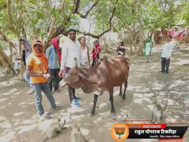 #जय_बजरंगबली 🚩
संकट कटे मिटे सब पीरा, जो सुमिरै हनुमत बलबीरा॥
जय जय जय हनुमान गोसाईं, कृपा करहु गुरु देव की नाई॥