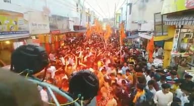 40वाँ #श्री_हनुमान_चालीसा पाठ आज दिनाँक 13/06/2023 दिन मंगलवार को कचहरी रोड मोहल्ला गांधी नगर आकांक्षा मार्बल के बराबर वाली गली में स्थित मठिया वाले मन्दिर पर रात्रि 8.00 बजे प्रारम्भ होगा।
अतः आप सभी सनातनी भाई -बहिनों की उपस्थिति अनिवार