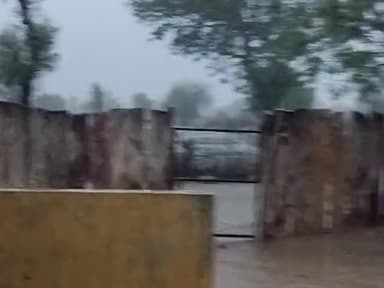 लुणी: उत्तेसर गांव में दक्षिण की ओर बारिश हुई जोर दार 2:00 se abhi tak#aajtaknewslive