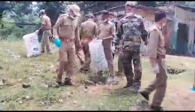कोटद्वार: वन विभाग ने कालागढ़ में चलाया स्वच्छता अभियान
#कालागढ़ फोरेस्ट #स्वच्छता
