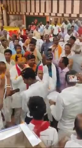 भीषण_गर्मी_में__लगा_रहा जमावड़ा
18 जून #बिहार के #खगड़िया में भागीदारी पार्टी सम्मेलन को बतौर मुख्य अतिथि संबोधित किया